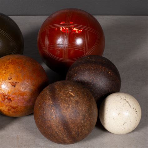 are bocce balls similar to croquet balls